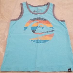 Quiksilver tank. Size 3t.
